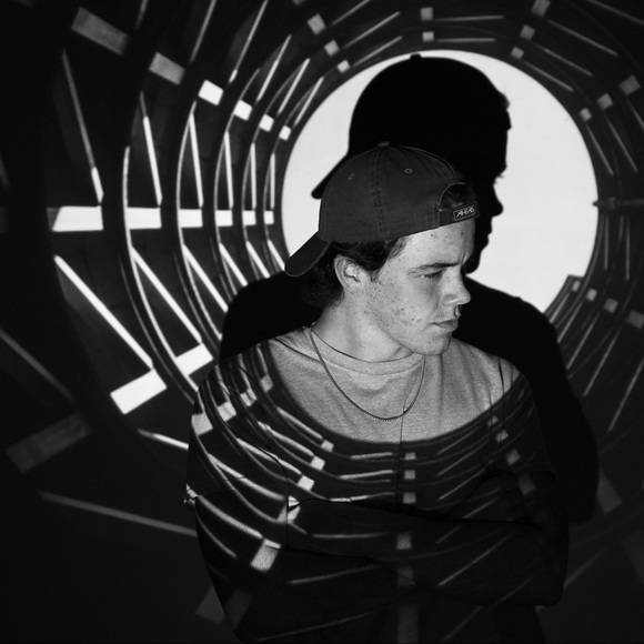 Meet your Posher, Dylan - Picture 1 of 1